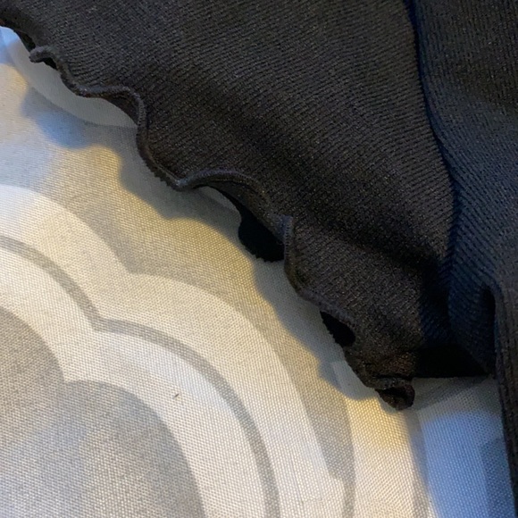 2/$10🎂 NWOT frilled crop top - Picture 2 of 3